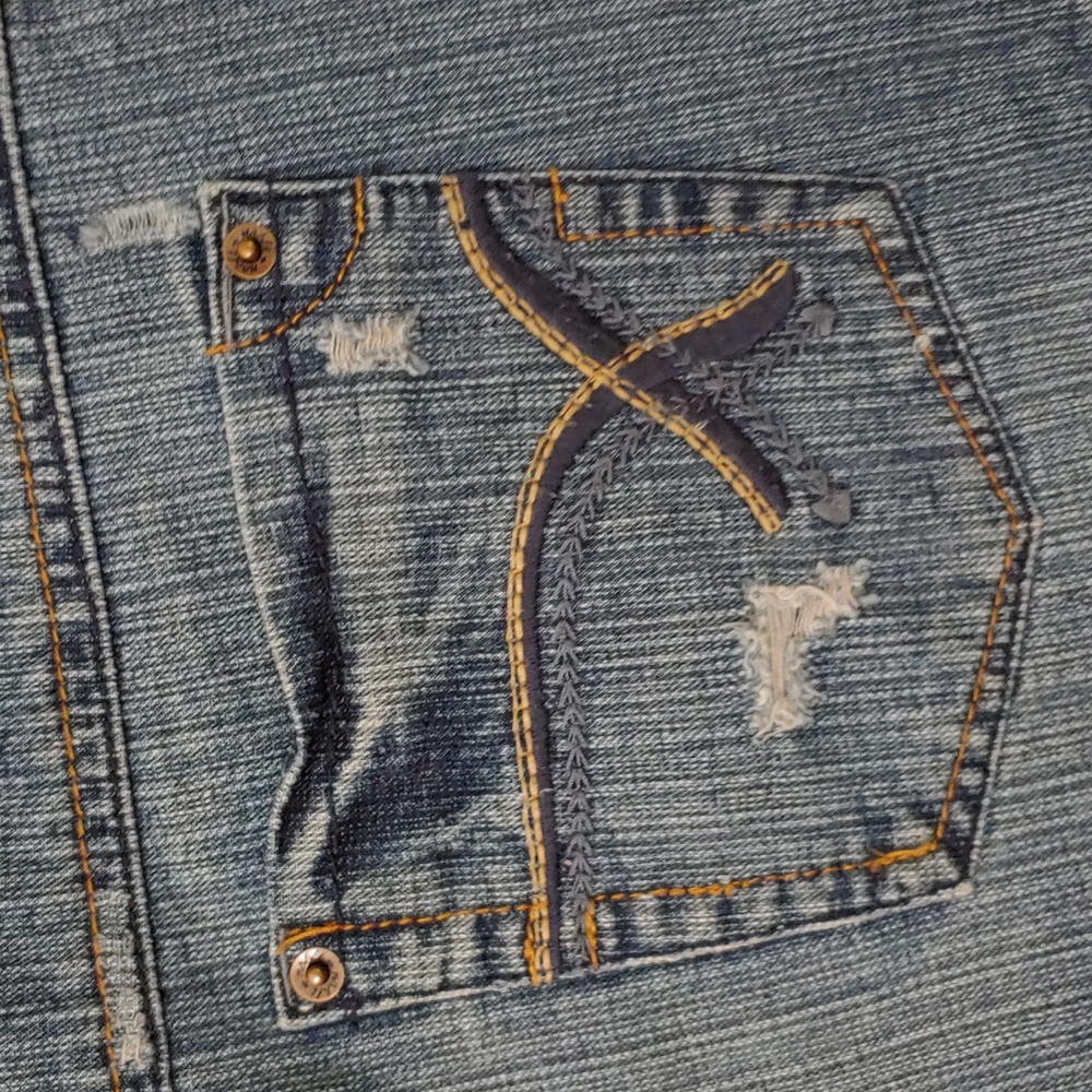 Women’s Denim Shorts in Blue - Casual Distressed Cutoff - Picture 7 of 10